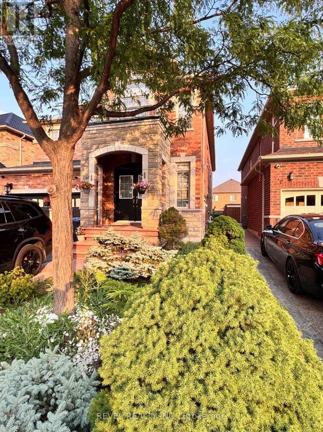 property at 9 Lyndbrook Crescent
