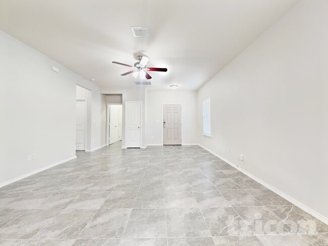 125 Buttercup Bnd in New Braunfels, TX - Building Photo - Building Photo