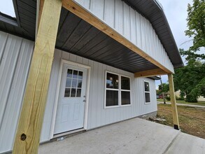 1419 Old Willow St in Coffeyville, KS - Building Photo - Building Photo