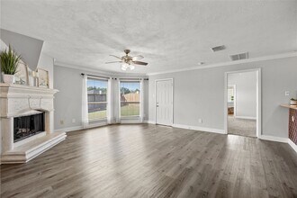 14942 Gray Ridge Dr in Houston, TX - Building Photo - Building Photo