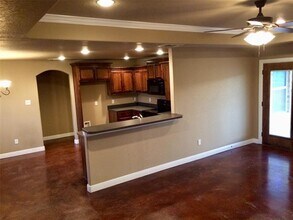 353 Lee St in Weatherford, TX - Building Photo - Building Photo