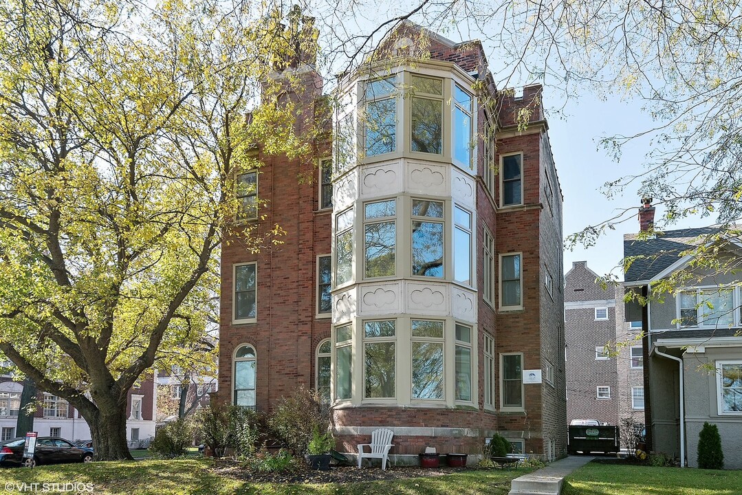 524 Sheridan Square in Evanston, IL - Foto de edificio