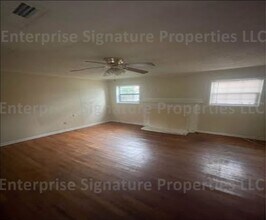 711 Westmead St in Dothan, AL - Foto de edificio - Building Photo