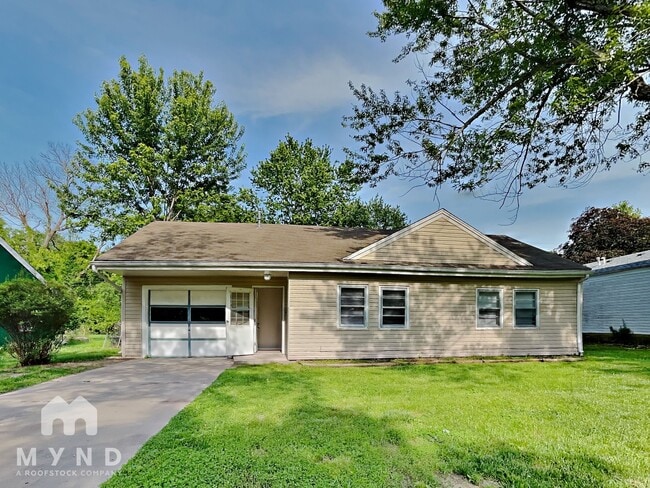 1256 S Willow Ln Ave in Springfield, MO - Foto de edificio - Building Photo