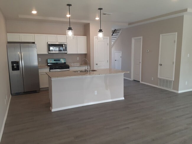 216 Linda Vista Dr in Sunland Park, NM - Building Photo - Building Photo