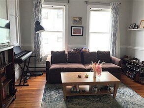 239 Prospect St, Unit 3A in Cambridge, MA - Building Photo - Building Photo