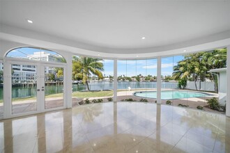 721 W 47th St in Miami Beach, FL - Building Photo - Building Photo