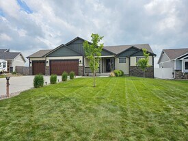 6953 Hitching Post Ln in Cheyenne, WY - Building Photo