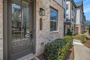 2638 Caruso Wy in Atlanta, GA - Building Photo