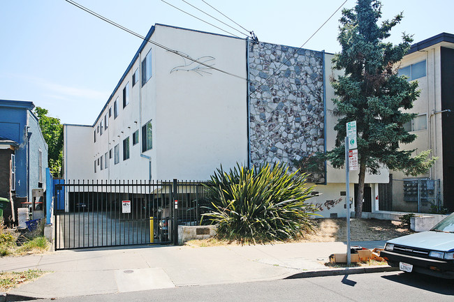 2425 Grant St in Berkeley, CA - Foto de edificio - Building Photo