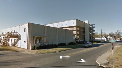 Landmark Apartments in Cape Girardeau, MO - Building Photo - Other