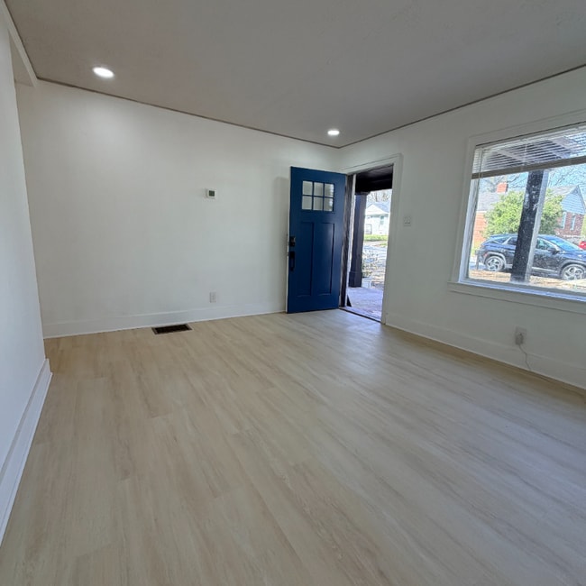 1336 Sharon St NW in Atlanta, GA - Foto de edificio - Building Photo