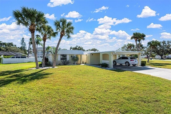 5903 Tidewood Ave in Sarasota, FL - Building Photo - Building Photo
