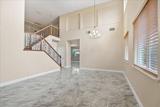 70 Arches Cir in Sacramento, CA - Building Photo - Building Photo