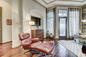 Arlo Westchase in Houston, TX - Foto de edificio - Building Photo