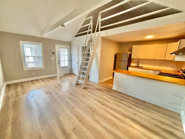property at 957 Vine St
