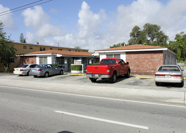 14260-14270 NE 6th Ave in Miami, FL - Building Photo - Building Photo