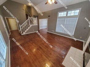 15810 Beverly St in Overland Park, KS - Building Photo - Building Photo