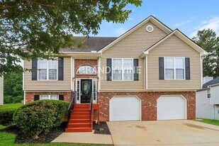 1250 Augusta Woods Dr in Douglasville, GA - Building Photo