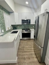 7610 Westwood Dr, Unit 126 in Tamarac, FL - Building Photo - Building Photo