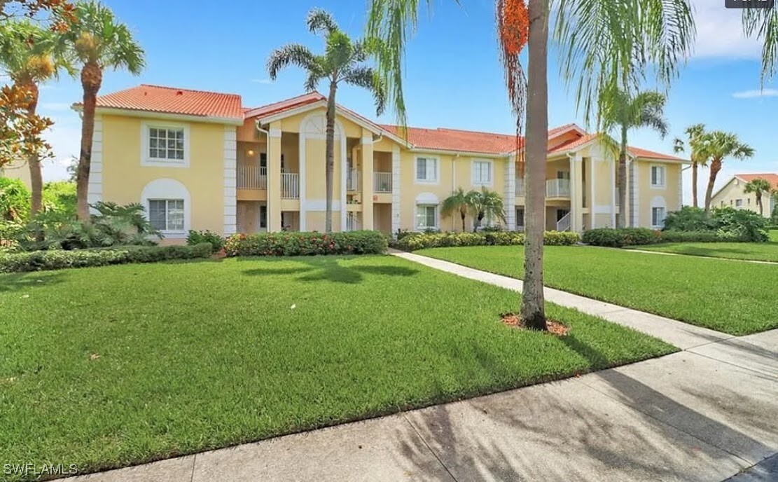 7756 Jewel Ln in Naples, FL - Foto de edificio