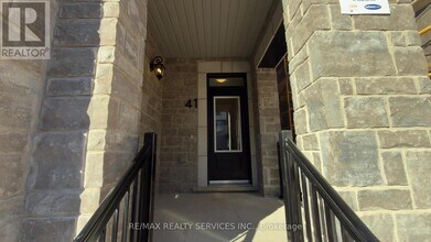 41 Yellow Rail Cres in Brampton, ON - Building Photo - Building Photo