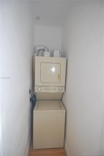 320 80th St in Miami Beach, FL - Building Photo - Building Photo