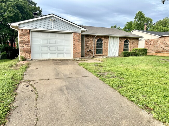property at 521 Hanover Dr
