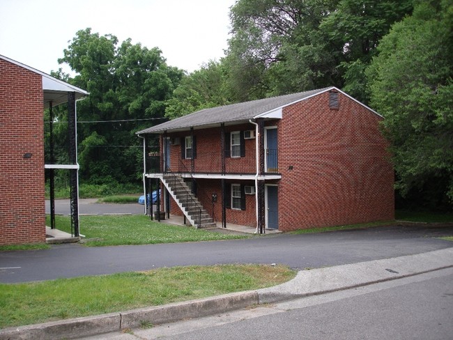 Allison Ave Apartments in Roanoke, VA - Building Photo - Building Photo