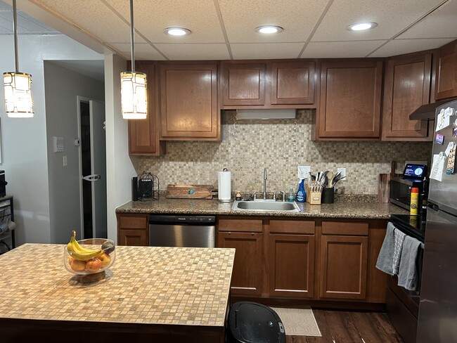 3301 Beechwood Blvd, Unit Beechwood 105 in Pittsburgh, PA - Building Photo - Building Photo