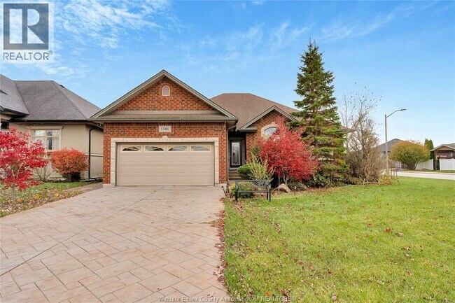 property at 1381 Emma St