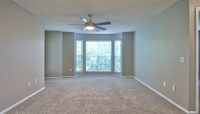 102 Caledon Ct