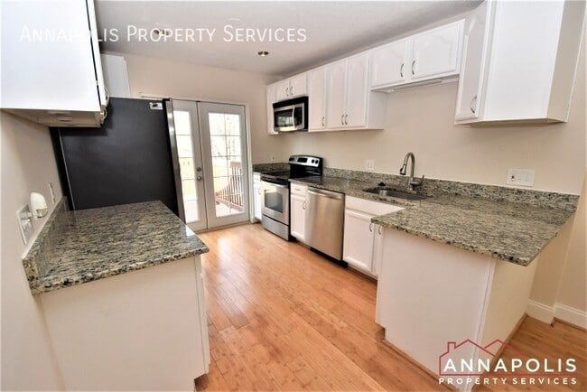 508 Greenblades Ct in Arnold, MD - Building Photo - Building Photo