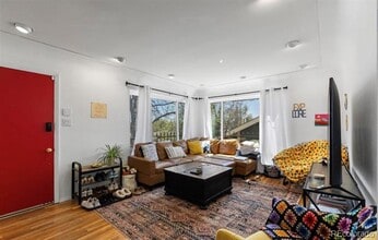 111 S Perry St in Denver, CO - Building Photo - Building Photo