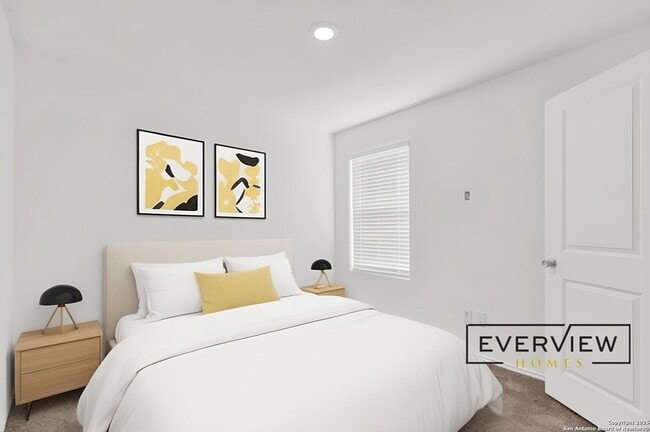 5499 Daphne Path in San Antonio, TX - Building Photo - Building Photo