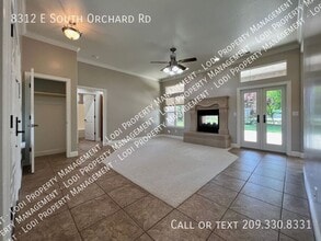 8312 E Orchard Rd in Acampo, CA - Building Photo - Building Photo