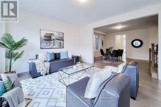 635 Windwood Dr in Hamilton, ON - Building Photo - Building Photo