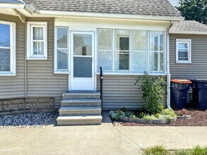 236 E 14th St in Holland, MI - Building Photo - Building Photo