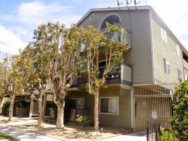property at 758 Gaviota Ave