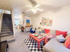 3552 SW 30th Way in Gainesville, FL - Building Photo