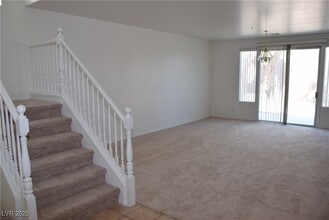 9454 Magnificent Ave in Las Vegas, NV - Building Photo - Building Photo