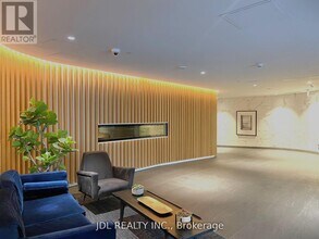 160 Flemington Rd in Toronto, ON - Building Photo - Building Photo