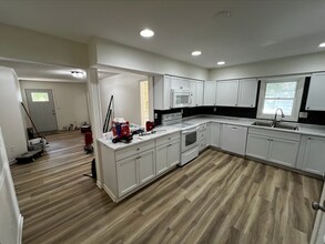1105 12th St S in Moorhead, MN - Building Photo - Building Photo