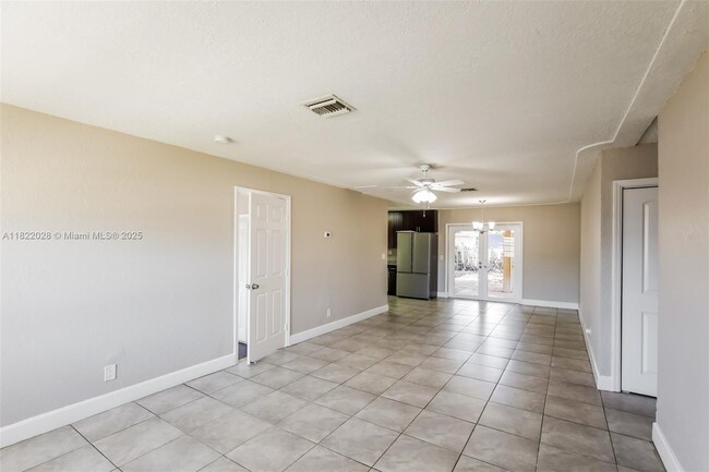 1731 NW 1st Terrace in Pompano Beach, FL - Building Photo - Building Photo