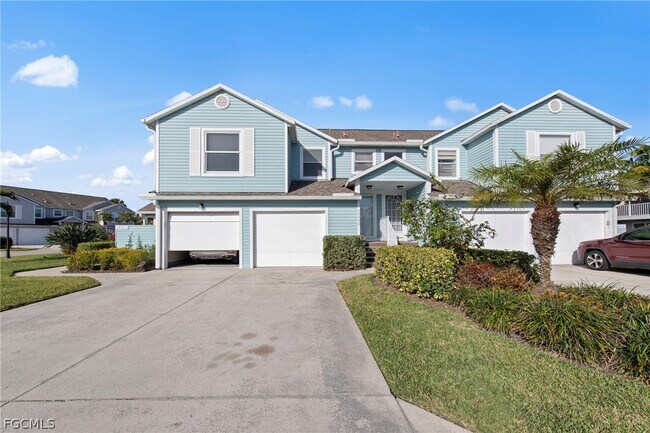 1535 Trafalgar Ln in Naples, FL - Foto de edificio - Building Photo