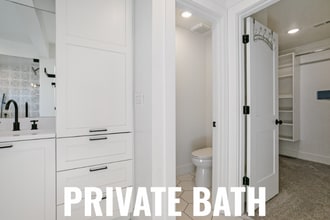 3044 Speer Blvd in Denver, CO - Foto de edificio - Building Photo