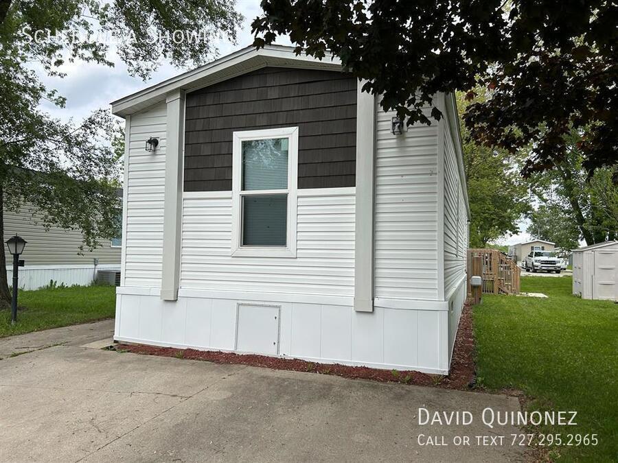5818 Alta Vista Ct in Fort Wayne, IN - Building Photo