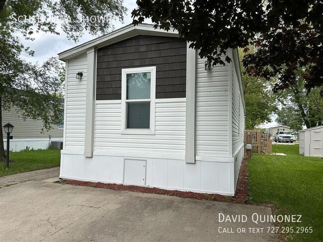 property at 5818 Alta Vista Ct