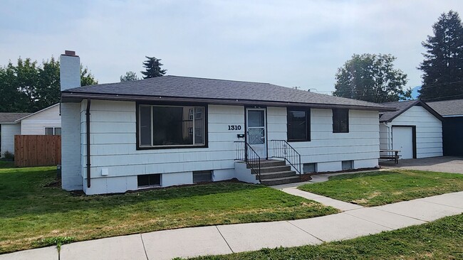 property at 1310 S Catlin St