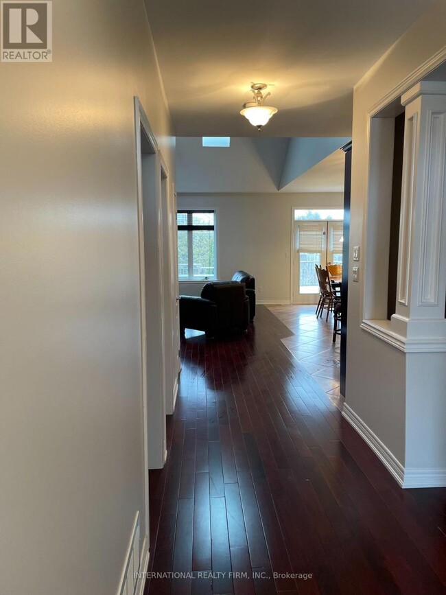 12 Dunsford Ct in Kawartha Lakes, ON - Building Photo - Building Photo